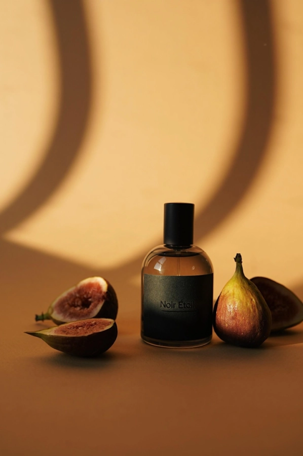 NOIR ÉTOILE Perfumy unisex Próbka z atomizerem 2 ml