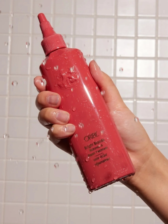 Oribe Bright Blonde Radiance & Repair Treatment Kuracja do odżywienia i rozświetlenia włosów farbowanych na blond 175 ml