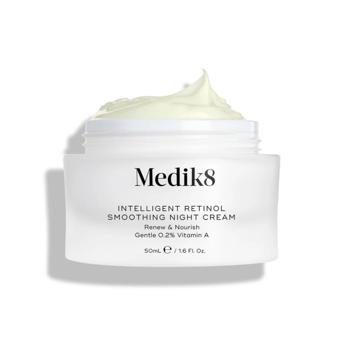 Medik8 Intelligent Retinol Smoothing Night Cream Przeciwzmarszczkowy krem na noc z retinolem 50 ml