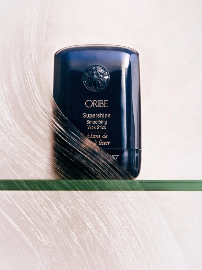 Oribe Supershine Smoothing Wax Stick Wygładzający wosk do niesfornych włosów 38 g