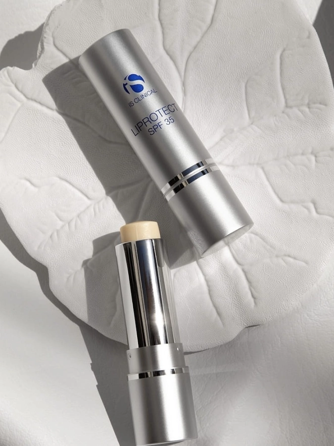 IS Clinical Liprotect SPF 35 Nawilżenie i ochrona ust 5 g
