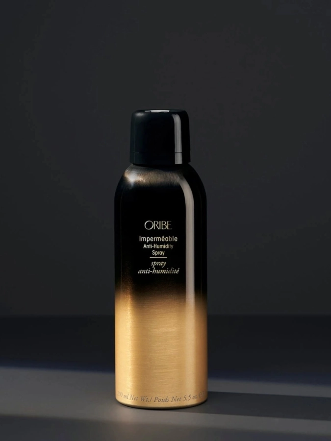 Oribe Signature Imperméable Anti-Humidity Spray Spray chroniący przed wilgocią i utrwalający stylizacje 200 ml
