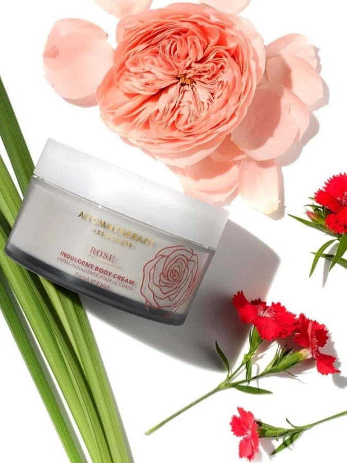 Aromatherapy Associates Rose Indulgent Body Cream Różany krem do ciała 200 ml