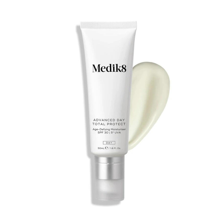 Medik8 Advanced Day Total Protect Krem nawilżający, zwalczający oznaki starzenia skóry, SPF 30 50 ml