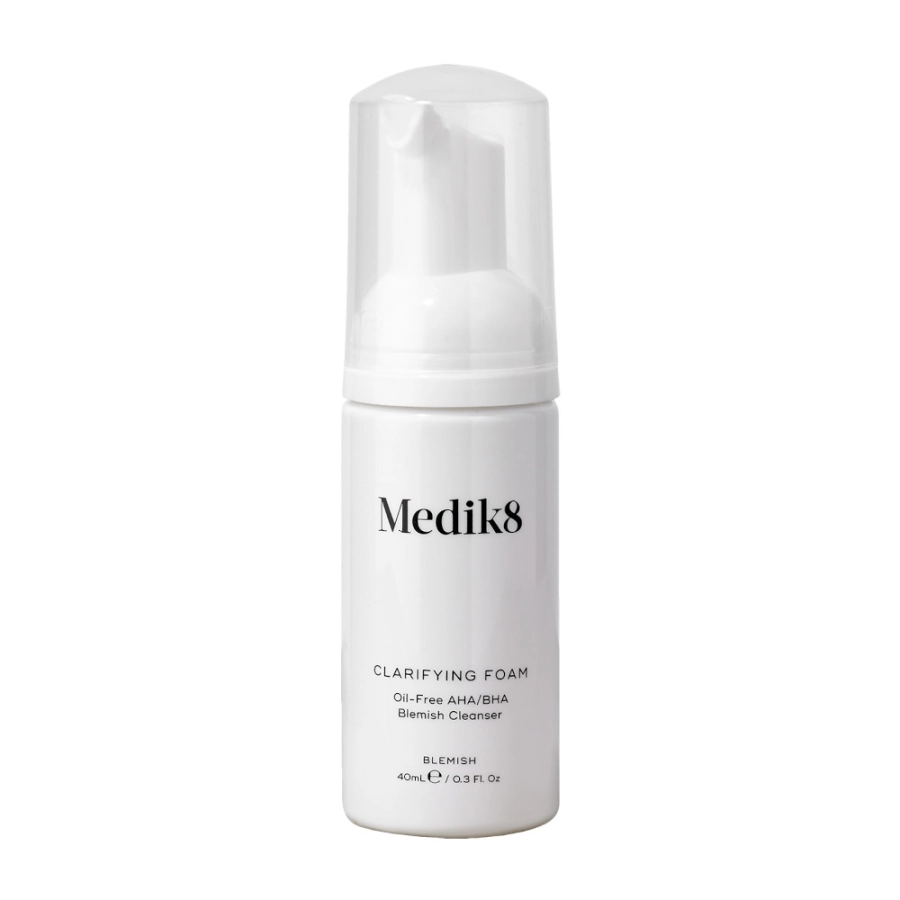 MEDIK8-Clarifying-Foam-bezolejowa-pianka-oczyszczajaca-z-kwasami-AHA-BHA-40ml.jpg