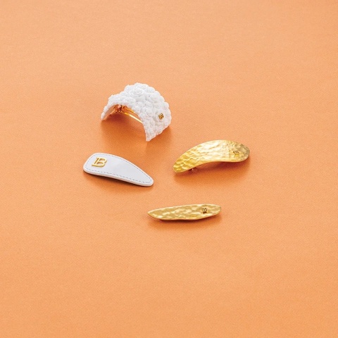 Balmain Limited Edition Printemps Leather Snap Hair Clip skórzana biała spinka Printemps