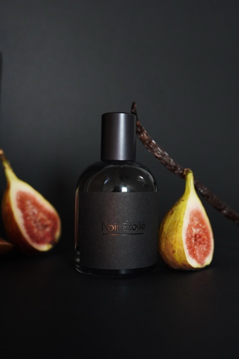 NOIR ÉTOILE Perfumy unisex 2 ml