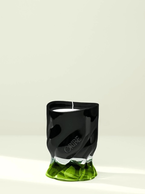 Oribe Desertland Scented Candle Zapachowa świeca 226,8 g