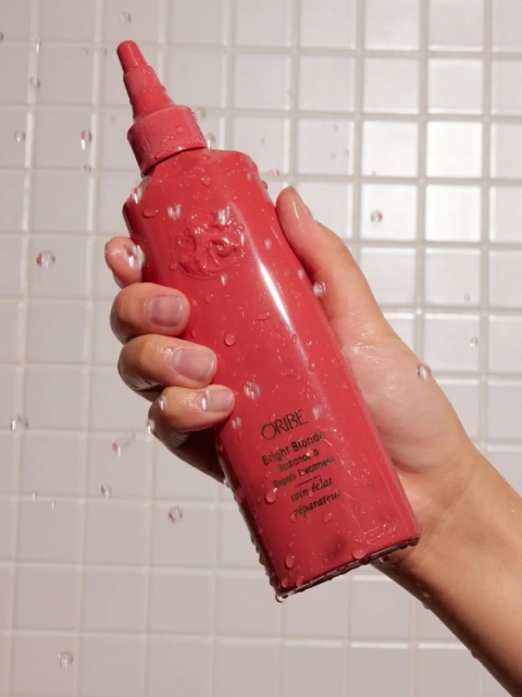 Oribe Bright Blonde Radiance & Repair Treatment Kuracja do odżywienia i rozświetlenia włosów farbowanych na blond 175 ml