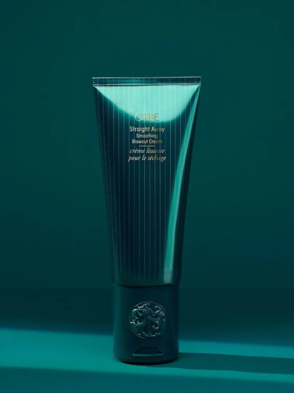 Oribe Moisture & Control Straight Away Smoothing Blowout Cream Wygładzający krem do układania gładkich stylizacji 150 ml