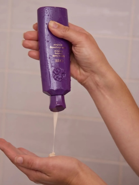 Oribe Serene Scalp Densifying Conditioner Odżywka zagęszczająca i wzmacniająca włosy, redukująca ich wypadanie 200 ml