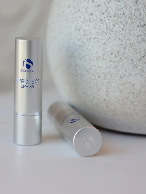 iS Clinical Liptotect SPF 35 Nawilżenie i ochrona ust 5 g