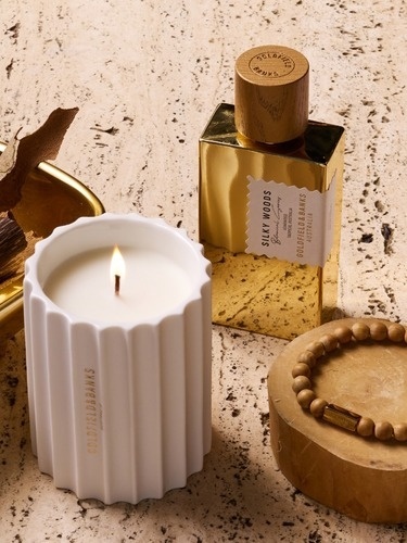 Goldfield Silky Woods Candle Luksusowa świeca zapachowa 250 g