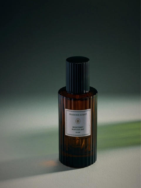 Francine & Mat Pielęgnacyjna mgiełka do ciała Monterey Matcha Bay 100 ml