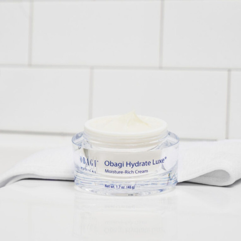 OBAGI Hydrate Luxe Moisture Rich Cream Odżywczy krem nawilżający na noc 48g