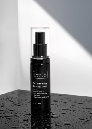 REVISION C+ CORRECTING COMPLEX SERUM Odmładzające i korygujące przebarwienia serum 30ml