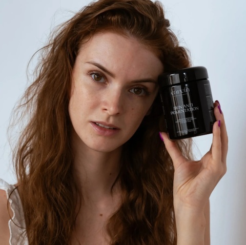 CAREIN Skin Anti Pigmentation 90 Days ZESTAW Kuracja 90 dni:Jednolita skóra bez przebarwień 60 kaps + Uzupełnienie x 2/180 kaps.