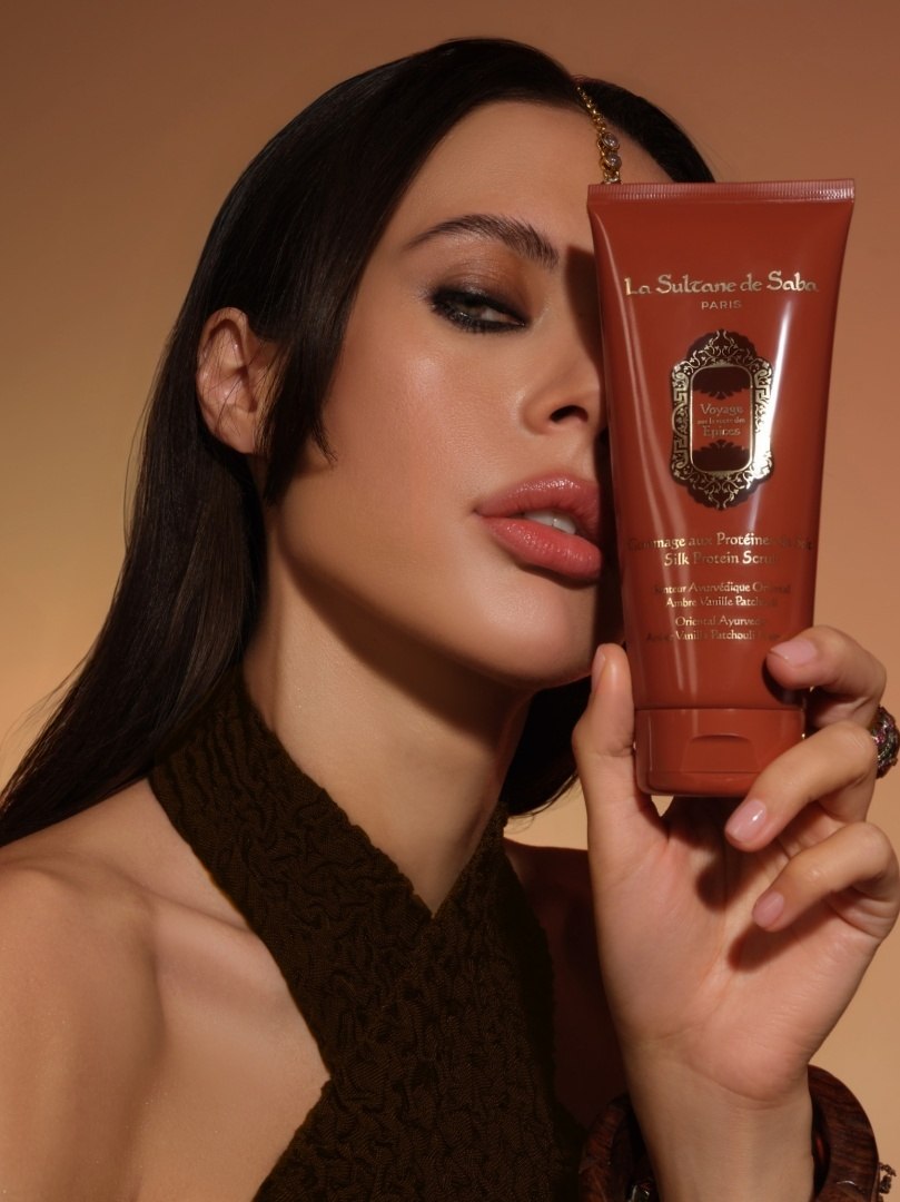 La Sultane de Saba Silk Protein Scrub Ayurvedique Jedwabny peeling ajurwedyjsko-bursztynowa paczula waniliowa